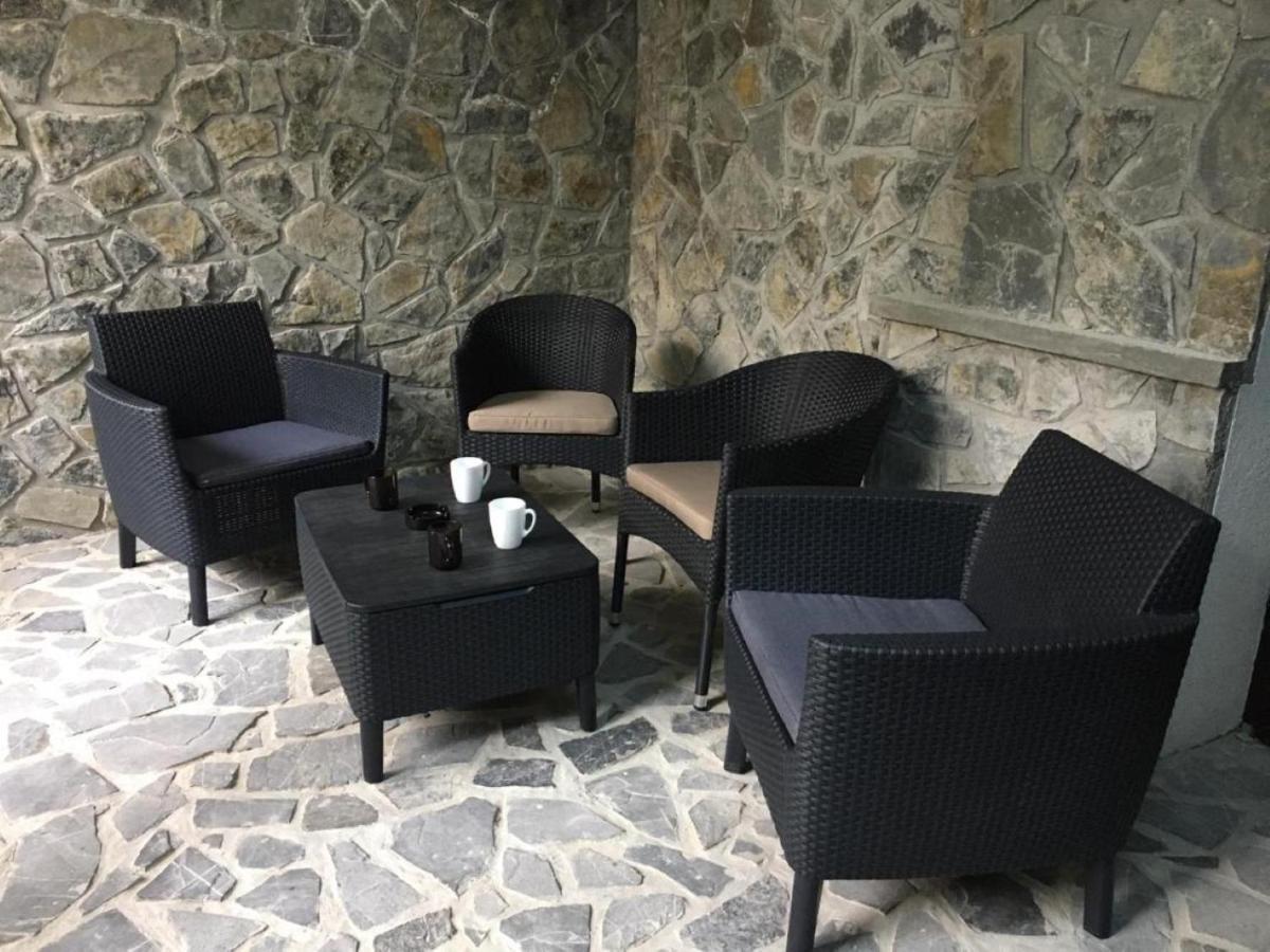 13 Si 16 In Oxygen Apartment Sinaia
