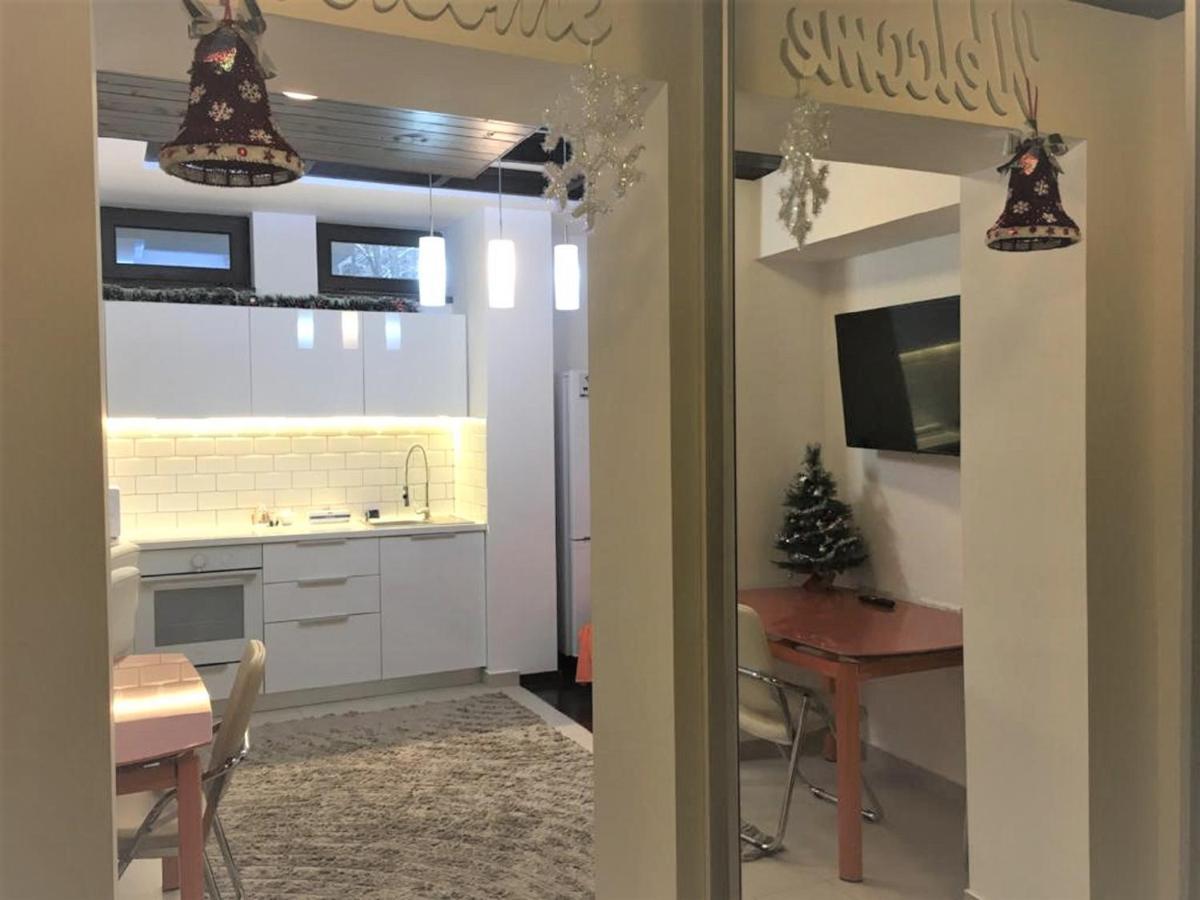 13 Si 16 In Oxygen Apartment Sinaia